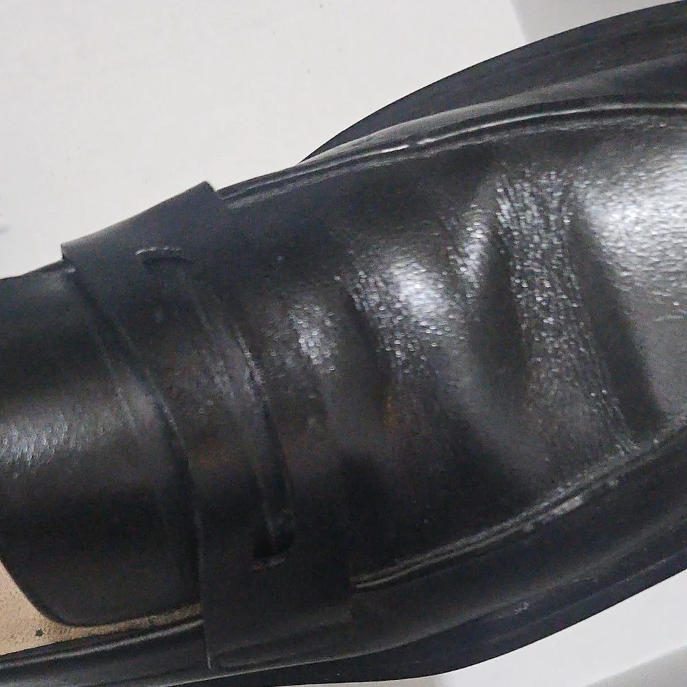 197072985660 EDIT PRODUCT  Stuart Weitzman Soho Loafer, BLACK. USED